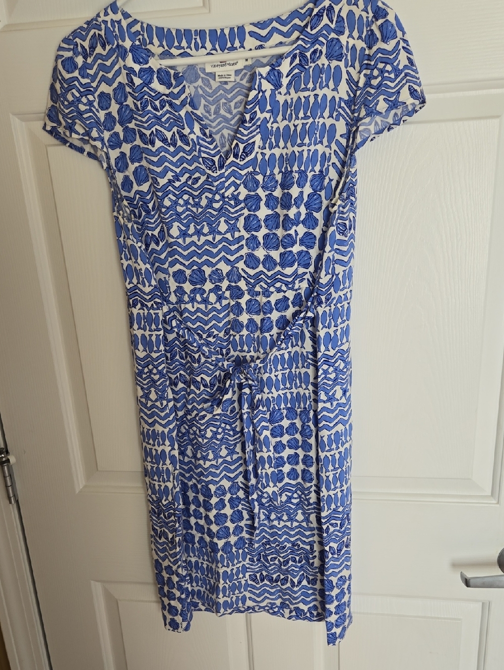 Vineyard Vines Blue and White Printed Tie-Waist Dress. Medium.